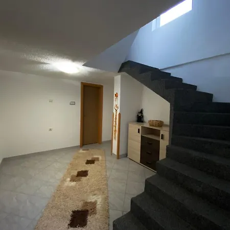 Anes House Villa
